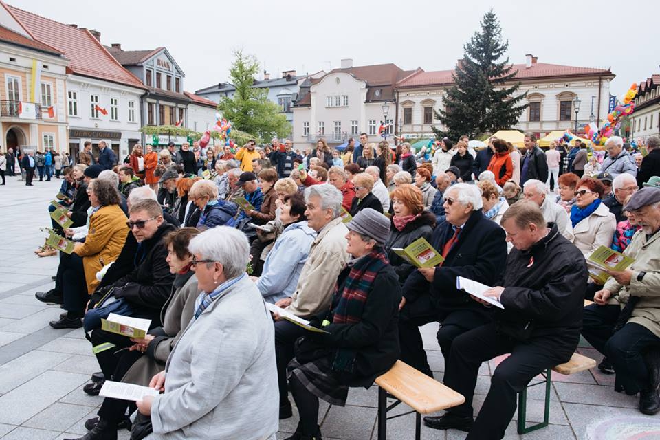 18221877 1349815438441513 2498224346572501307 n - Citizens of Wadowice celebrated May 3rd Constitution Day
