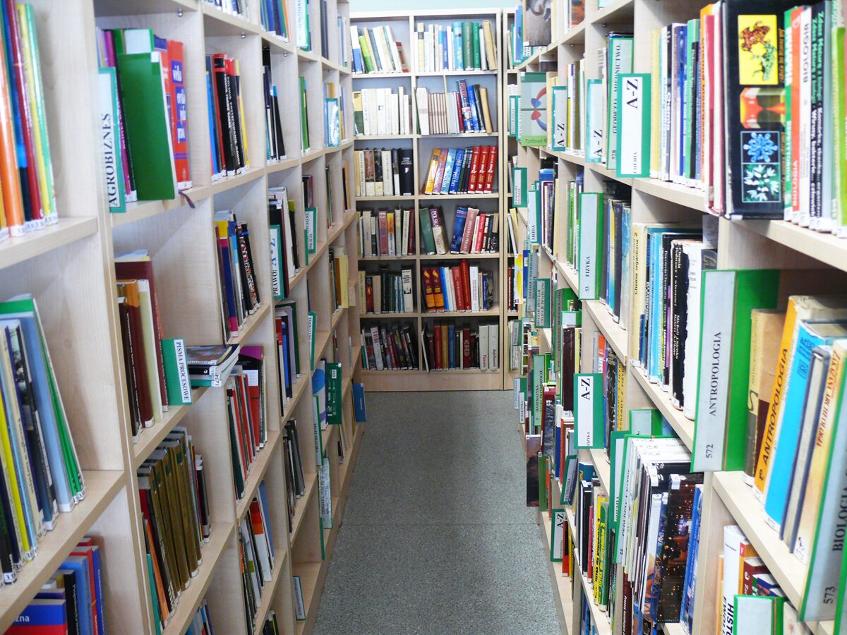 uwalniamy ksiazki - Tysiące książek naukowych w zasięgu ręki