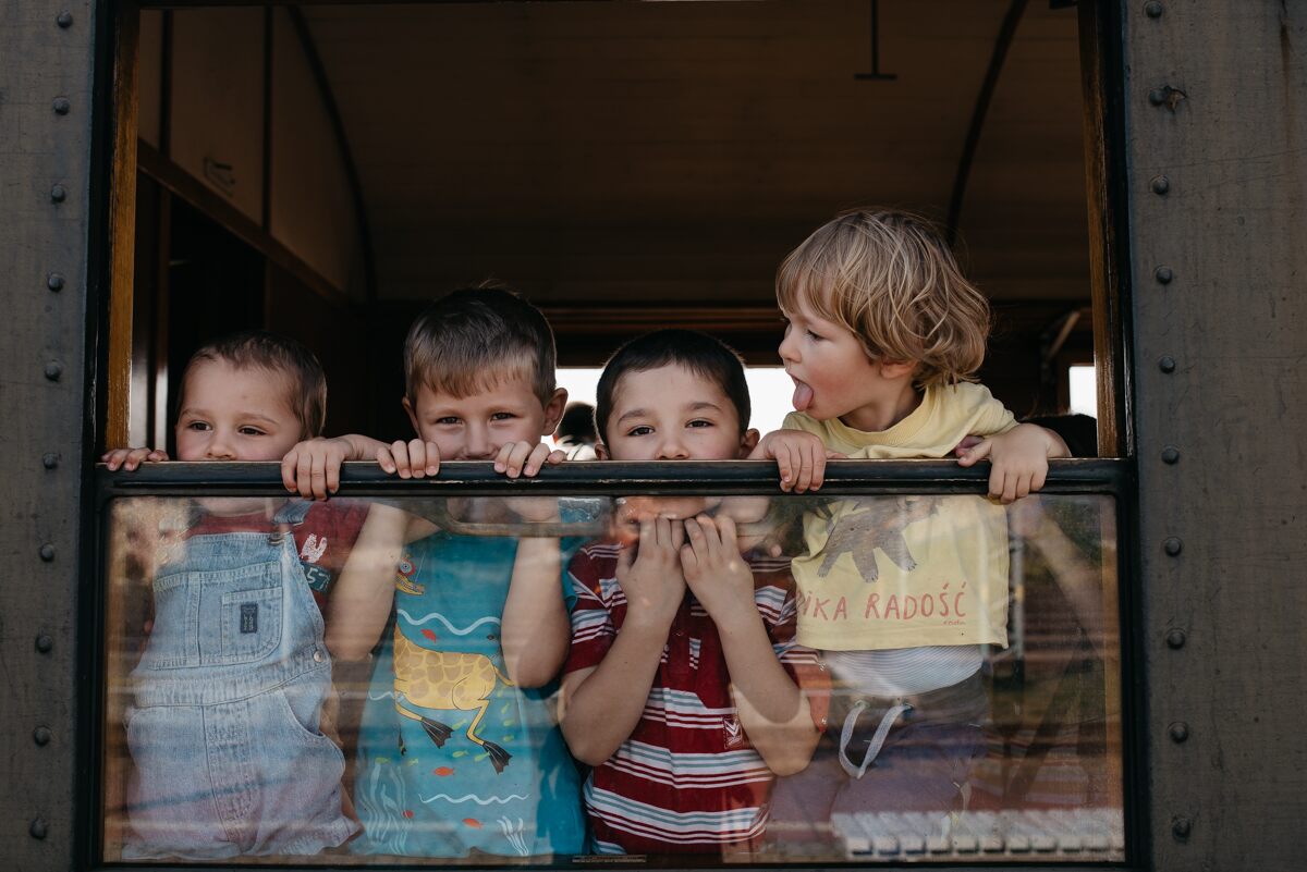 Dzieci w pociągu / fot. Urząd Miejski w Wadowicach